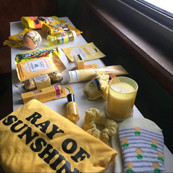 Vsco box🌺🍑✨🍃🦋🌷 - Picture 2 of 4